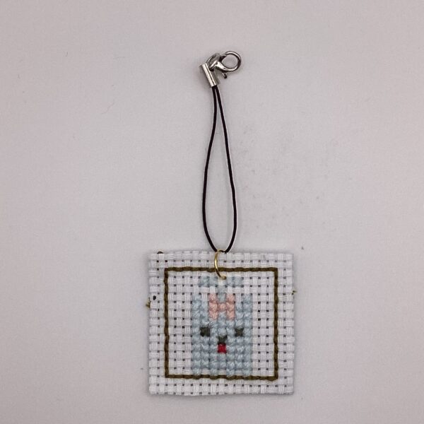 わんちゃん刺繡 / ストラップ / Tuesday 233 YOU & YUU Fukuoka Handmade Accessories Shop