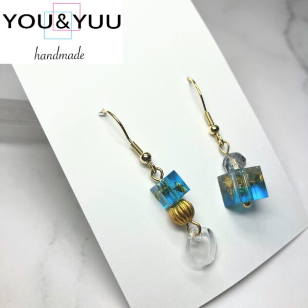 Blue Asymmetric / レジンピアス / L's 141 - 画像 (5)