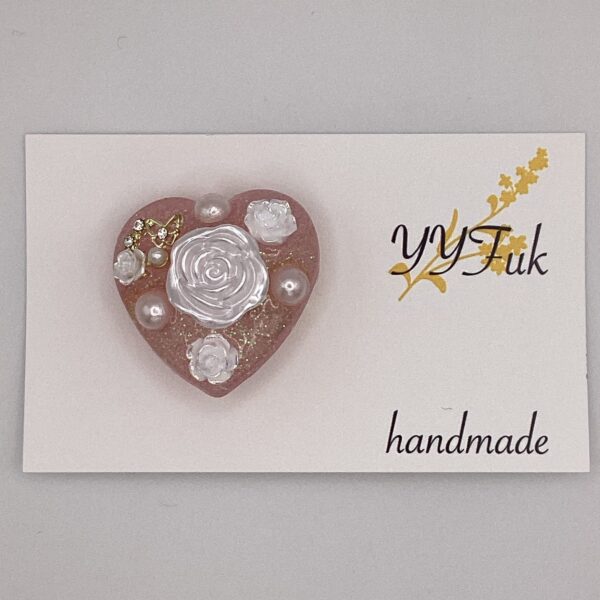 ハートフル Vol.31 / レジンブローチ / sinobu 232 YOU & YUU Fukuoka Handmade Accessories Shop
