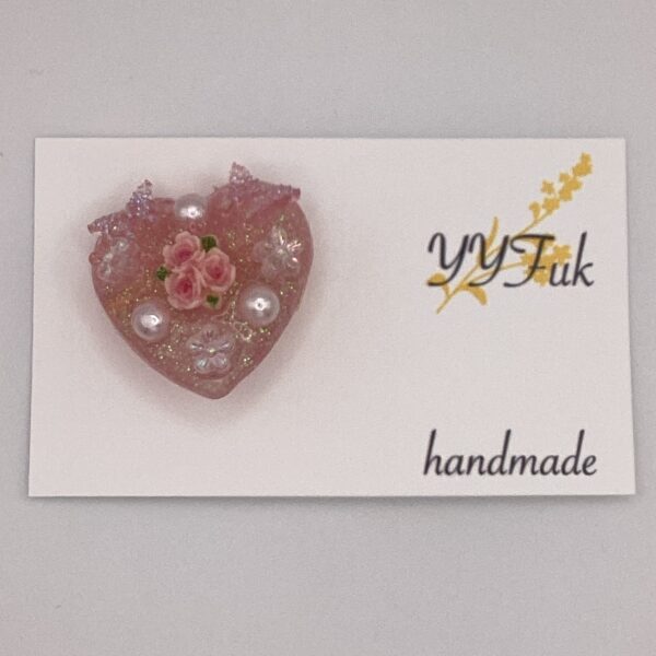 ハートフル Vol.28 / レジンブローチ / sinobu 230 YOU & YUU Fukuoka Handmade Accessories Shop