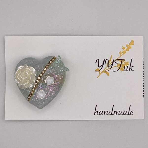 ハートフル Vol.29 / レジンブローチ / sinobu 229 YOU & YUU Fukuoka Handmade Accessories Shop