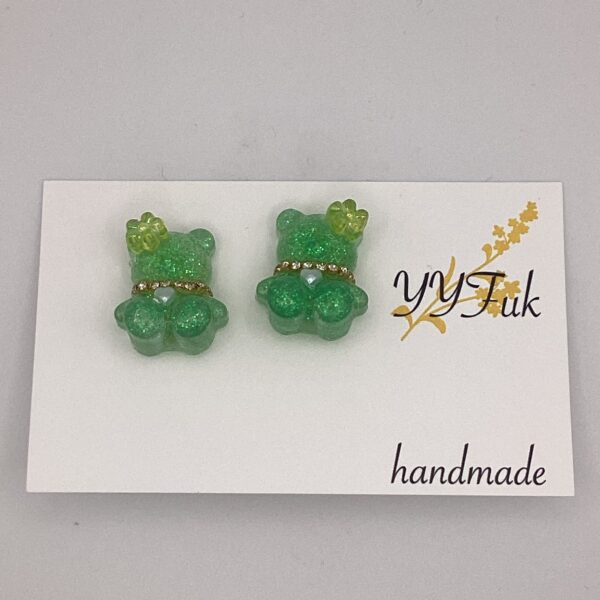 Emerald Bear / レジンイヤリング / sinobu 246 YOU & YUU Fukuoka Handmade Accessories Shop