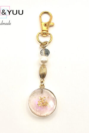 【光の雫】オーロラピンクと金箔の華奢なキーホルダー / レジンキーホルダー / Ls 207